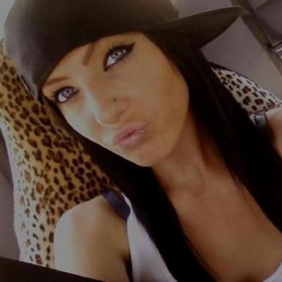 Jennifer Fariello - Poshmark Profile Picture of Jennifer Fariello (@cristinalun) on Poshmark