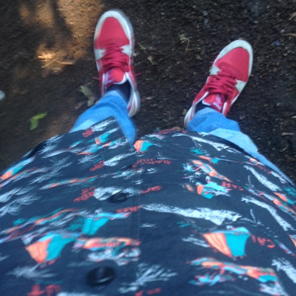 Profile Picture of Joel Lewin (@joelmlewin) on Poshmark