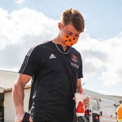 Profile Picture of Logan Erb (@LoganErb2) on Twitter