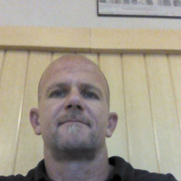 Profile Picture of Jon Graham (@tiledog72) on Poshmark