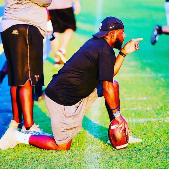 Profile Picture of Tony Black (@tonysavel) on Poshmark