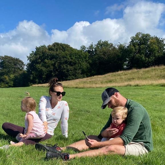 Profile Picture of Clare Lenyk (@clarelenyk) on Poshmark