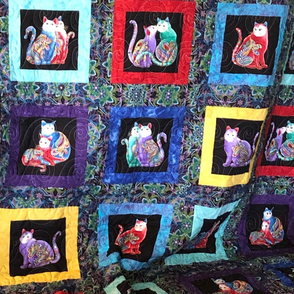 Profile Picture of Peggy Akery (@peggyakery) on Poshmark