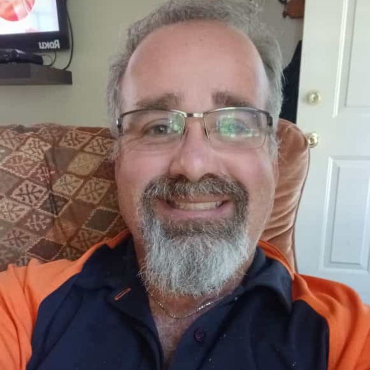 Profile Picture of Ernest Gonzalez (@ernestmackey) on Tiktok