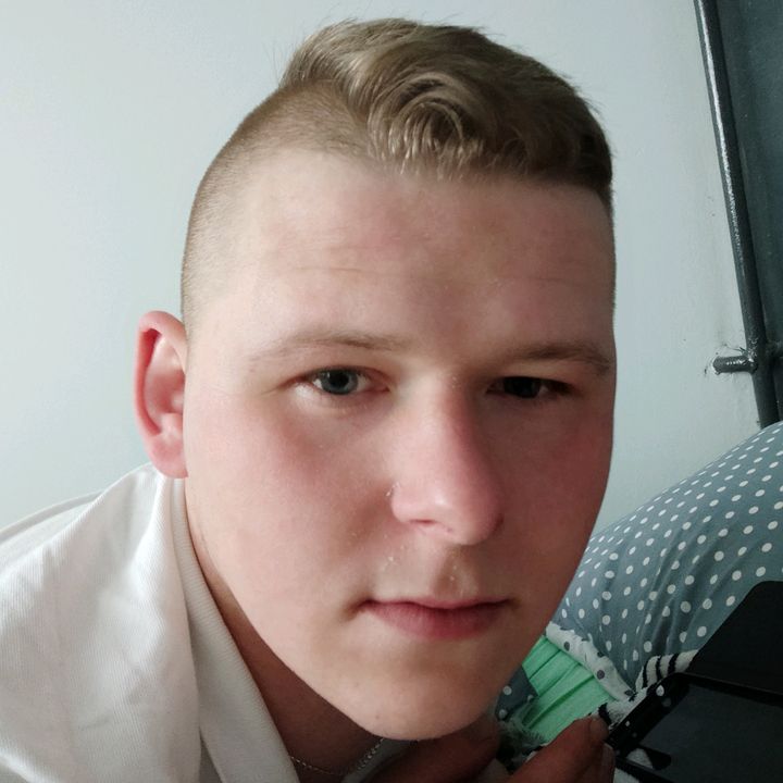 Profile Picture of lukaszkarwowski35 (@lukaszkarwowski35) on Tiktok