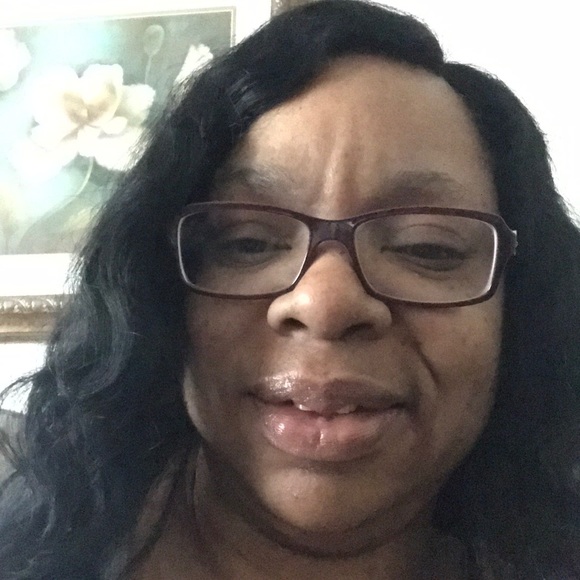 Profile Picture of Kimberly Heath (@heathky) on Poshmark