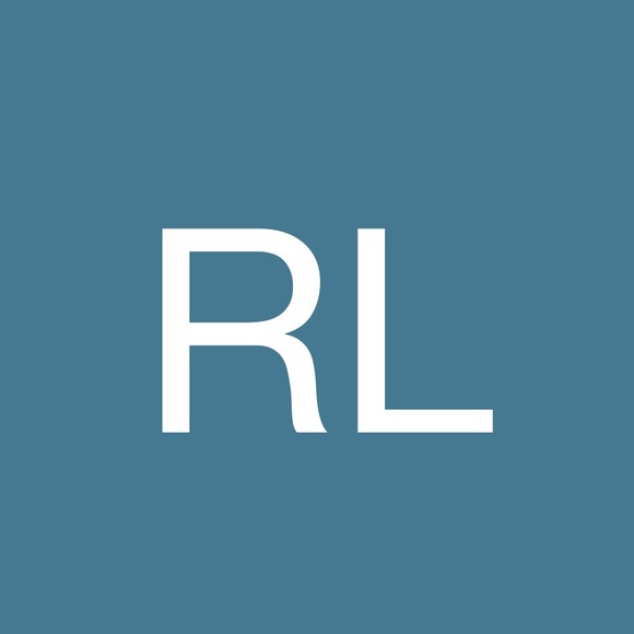 Profile Picture of Renee Libby (@renee_libby) on Poshmark