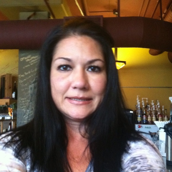 Profile Picture of Lise Kaneshiro (@lisek) on Poshmark