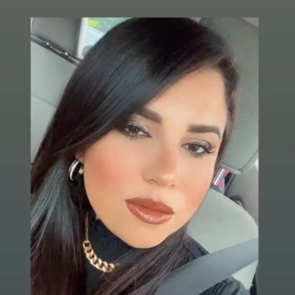 Profile Picture of Ana Rehem (@anarehen) on Poshmark