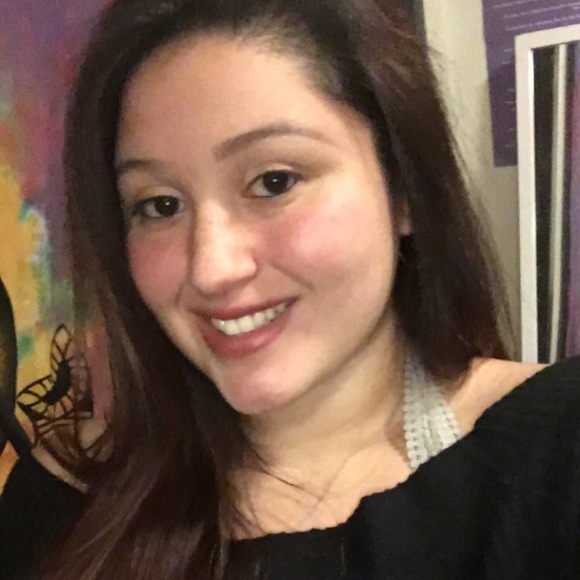 Profile Picture of Kassandra Alvarado (@kassy6479) on Poshmark