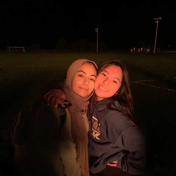 Hana Rasul - Poshmark Profile Picture of Hana Rasul (@hanarasul) on Poshmark