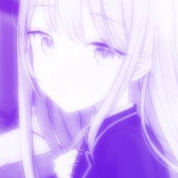 Profile Picture of Dry Ice (@dimpykx) on Poshmark