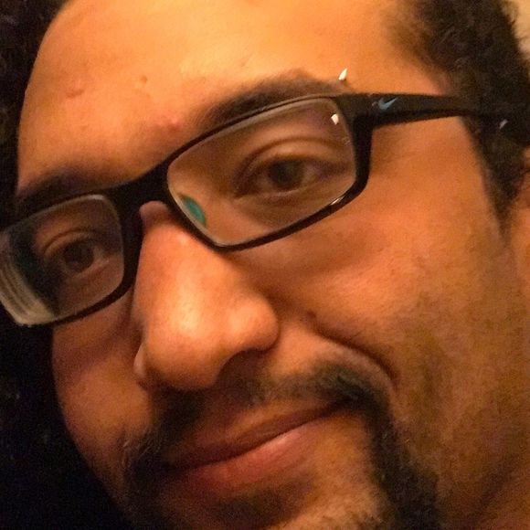 Profile Picture of David Serling (@davidserling) on Poshmark