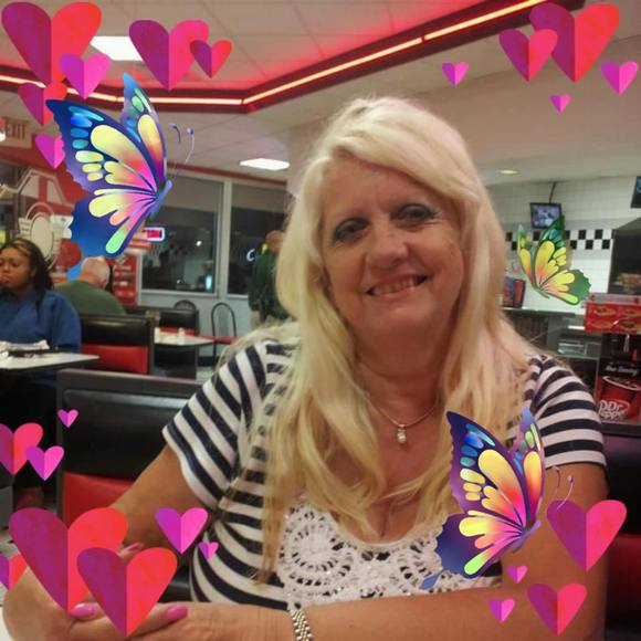 Profile Picture of Gloria jean Villemarette (@gloville) on Poshmark