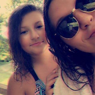 Profile Picture of Julianna Dunbar (@julianna.dunbar.9400) on Facebook