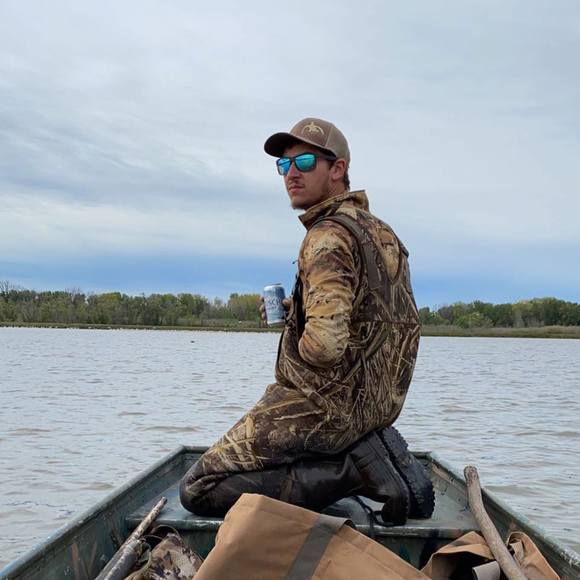Profile Picture of Brett Baker (@brettbaker338) on Poshmark