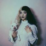 Profile Picture of melanie + poppy (@bittersweetlowlife) on Instagram