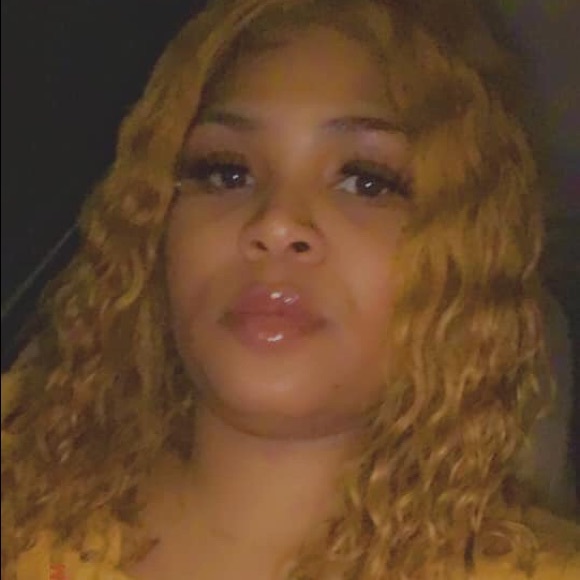 Profile Picture of Sherrell Jackson (@sherrellj17) on Poshmark