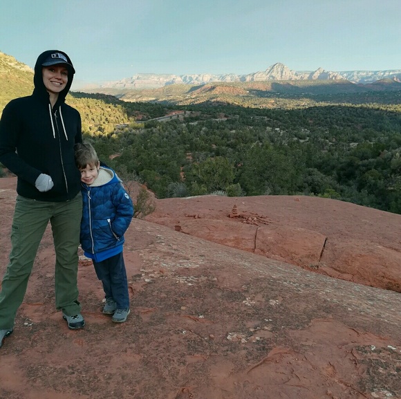 Profile Picture of Jennifer Varshavsky (@jenner0214) on Poshmark