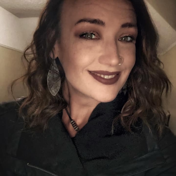 Profile Picture of Christine Fidler (@metalsage1414) on Poshmark