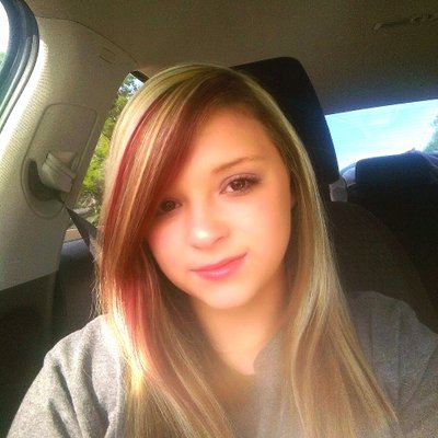 Profile Picture of Dixie Grace (@DixieGrace5) on Twitter