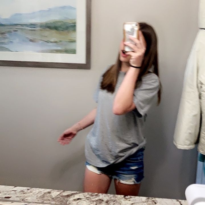 Profile Picture of claudia🫶. (@claudia.deneige) on Tiktok