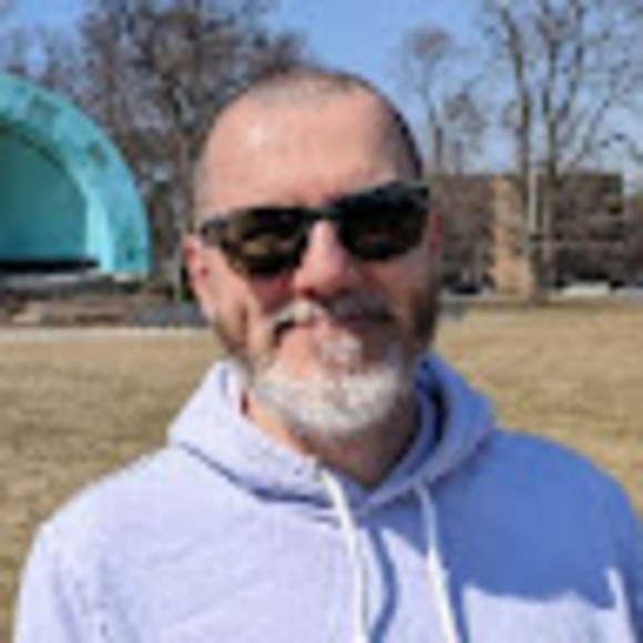 Profile Picture of James Munro (@jmunr017) on Poshmark