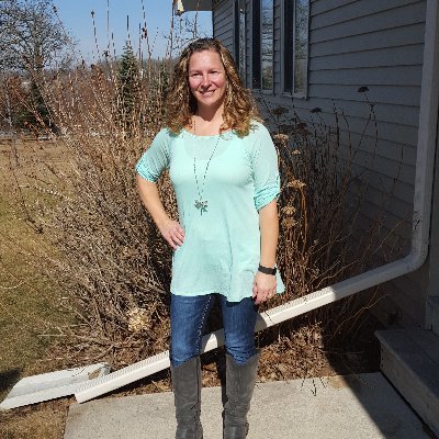 Profile Picture of Lisa Popp (@LisaPopp12) on Twitter