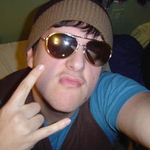 Profile Picture of Dan Mulcahy (@drop_and_roll) on Myspace