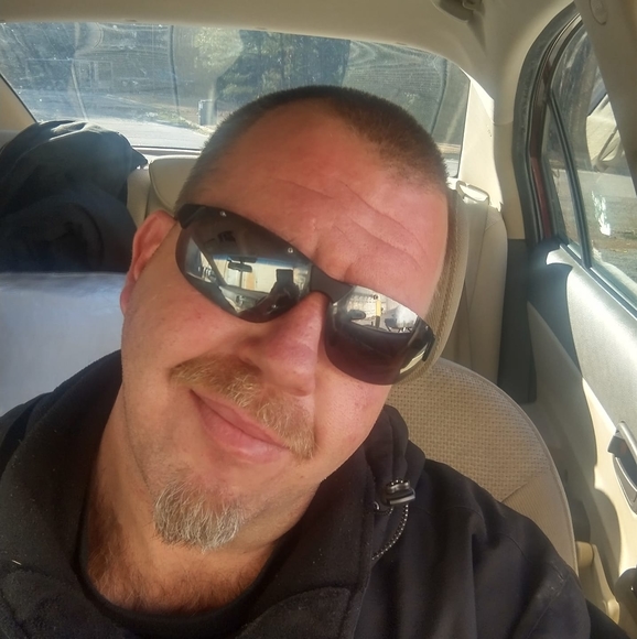 Profile Picture of Kyle Mcallister (@kylemcallist978) on Poshmark