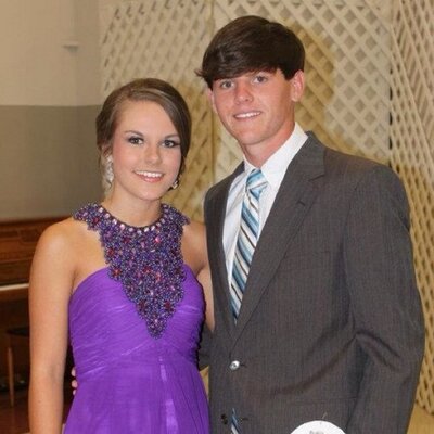 Profile Picture of Dustin Newman (@dustinnewman15) on Twitter