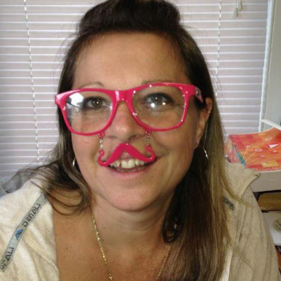 Profile Picture of Rose Karotkin (@rosekesor) on Poshmark