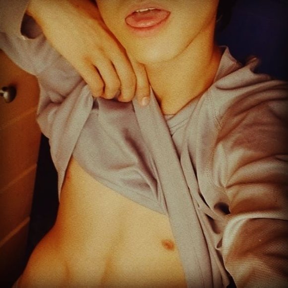 Profile Picture of Zachery Mccloskey (@mccloskey171) on Poshmark