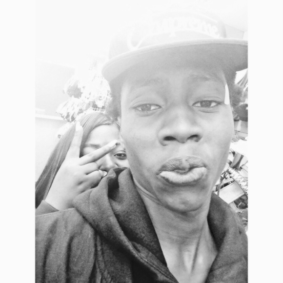 Profile Picture of Jahnae Romain (@naenae1235) on Poshmark