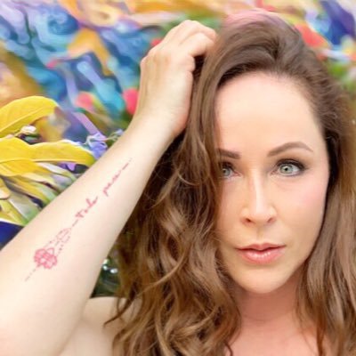 Profile Picture of Helga Diaz (@@DiazHelga) on Twitter