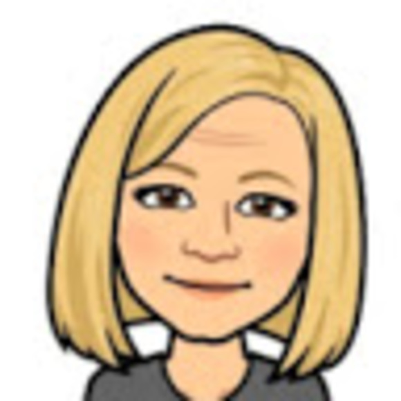 Profile Picture of Cassi Harper (@clharper70) on Poshmark
