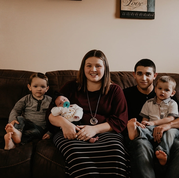 Profile Picture of Johnny tina Hiebert (@tinahiebert23) on Poshmark