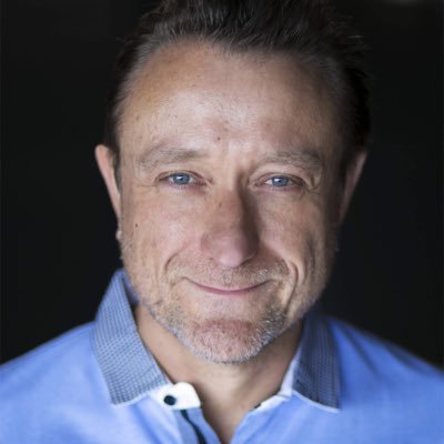 Profile Picture of NICHOLAS LARKIN (@nlshow) on Twitter