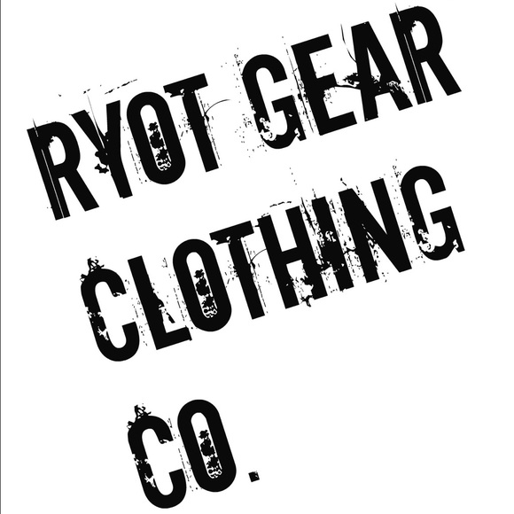 Profile Picture of Jason Massey (@talwinnx) on Poshmark