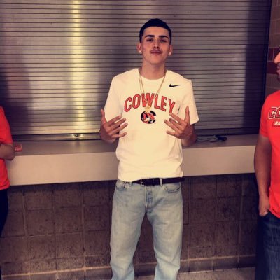 Profile Picture of Emilio Valentin (@GoGetter2018) on Twitter