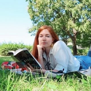 Profile Picture of cari 🌙 (@caricanread) on Instagram