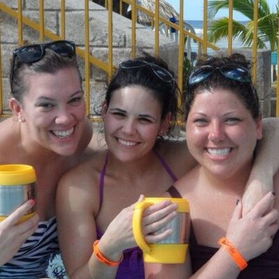 Profile Picture of Angela Manning (@angelamanning77) on Twitter