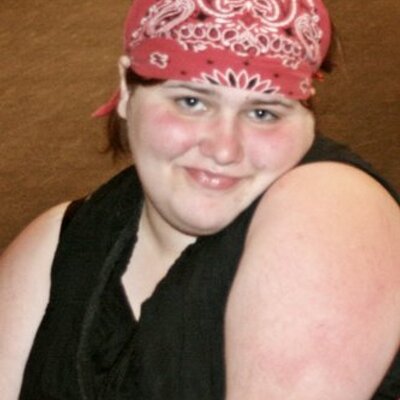 Profile Picture of Lori Donovan (@wolfandvamp92) on Twitter