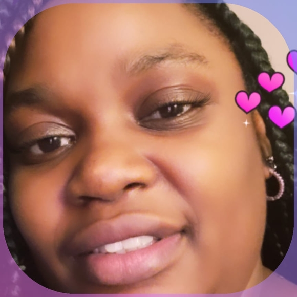 Trashia Torian - Poshmark Profile Picture of Trashia Torian (@ttorian0) on Poshmark