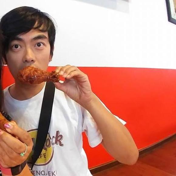 Profile Picture of Taeho Shin (@taehoshin78) on Poshmark