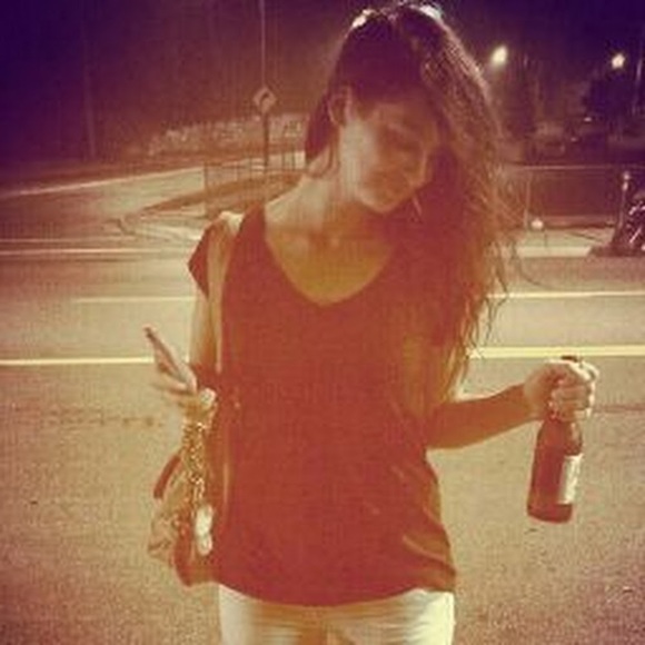 Profile Picture of Amanda Harrall (@amandamh13) on Poshmark