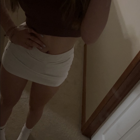 Profile Picture of Chloe Zack (@chloezack) on Poshmark