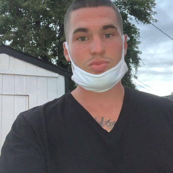 Profile Picture of Brad Hooks (@bhooks26) on Poshmark