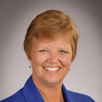 Profile Picture of Julie Bryant (@JulieBryantNL) on Twitter