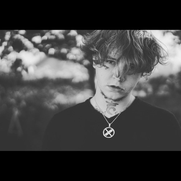 Profile Picture of Austin Rudin (@austin_rudin) on Poshmark